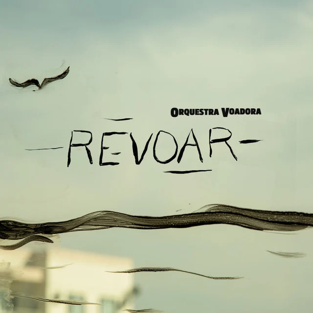 Capa de Revoar